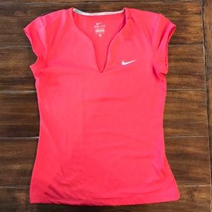 Nike tennis raspberry split neck cap sleeve t